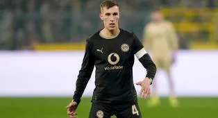 Nico Schlotterbeck Bantah Kesepakatan Kontrak Baru dengan Dortmund