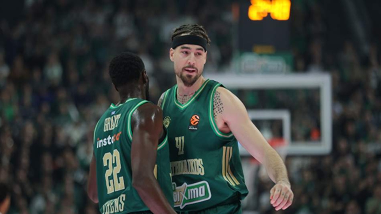 Panathinaikos Kembali Diperkuat Nigel Hayes-Davis dan Juancho Hernangomez