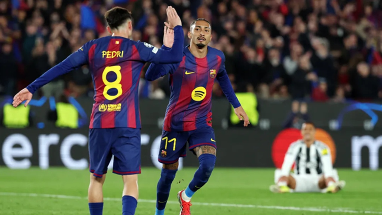 Pedri Bela Raphinha: Ini Situasi Menyedihkan Baginya