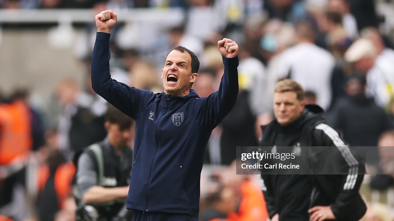 Regis Le Bris Targetkan Sunderland Konsisten di 10 Besar Premier League