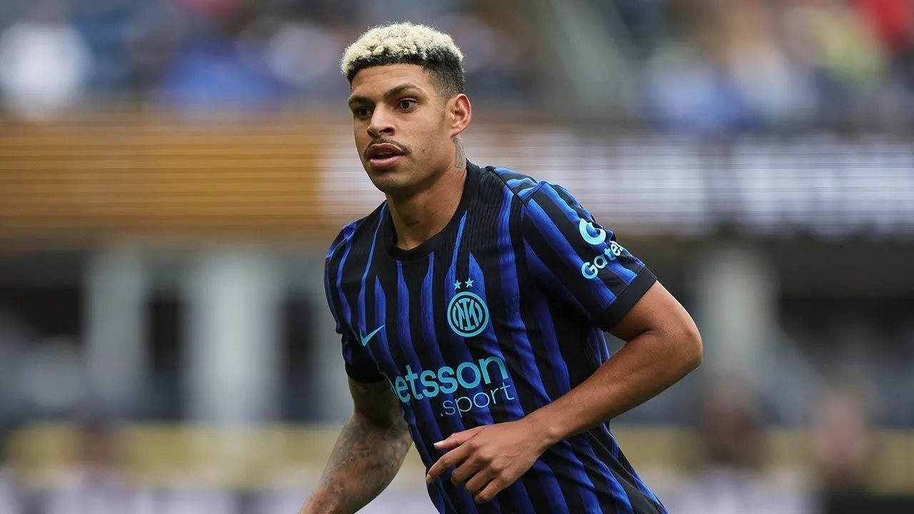 Sayap Kanan Masuk Program Perombakan Inter Milan di Musim Depan