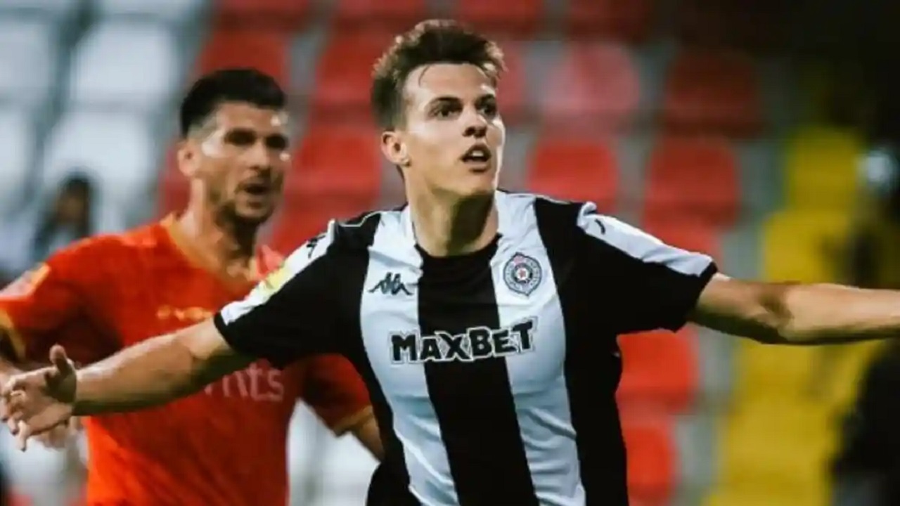 Sudah Sah, Andrej Kostic Baru Resmi Jadi Pemain Milan Juni Mendatang