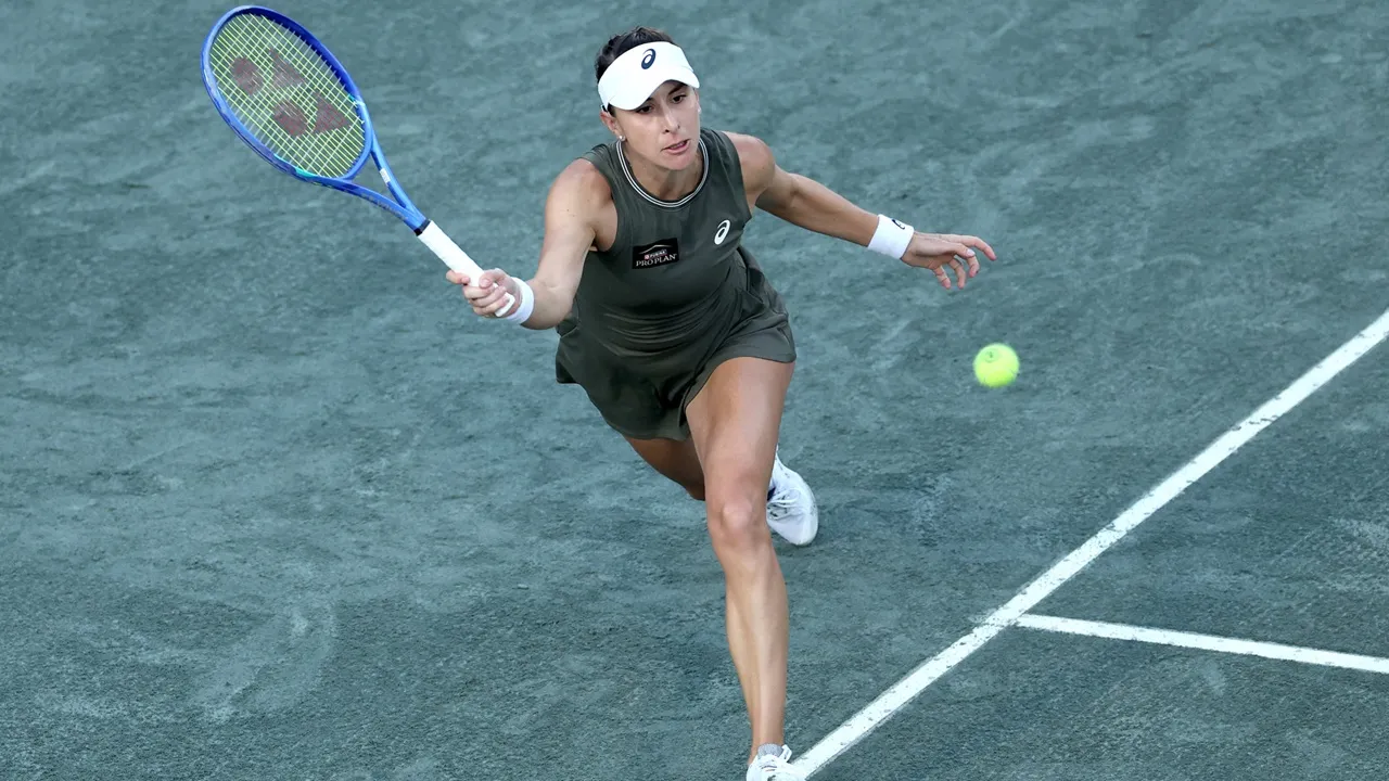 Belinda Bencic Buka Suara Terkait Beri Dukungan Pada Ons Jabeur