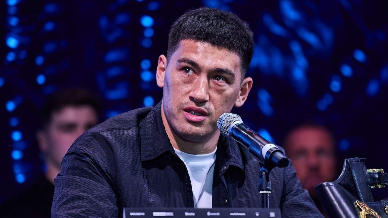 Dmitry Bivol Terancam Kehilangan Gelar, Jadwal Laga Makin Rumit