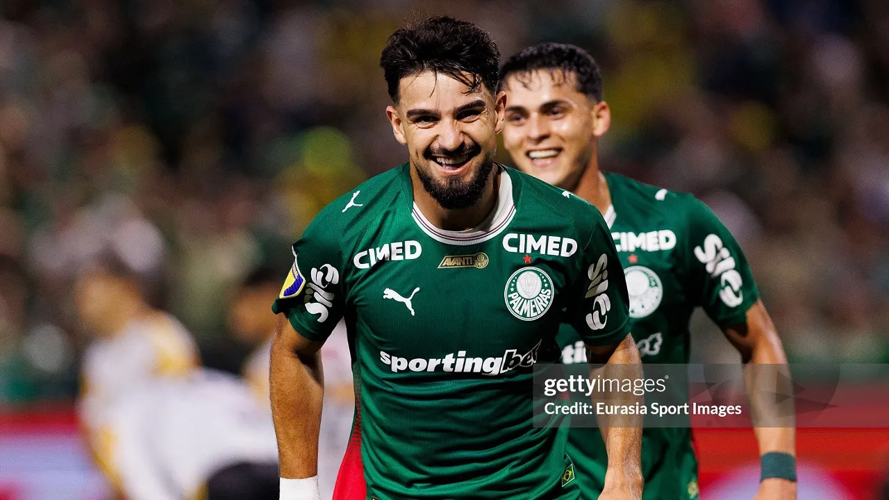 Flaco Lopez Jadi Target Everton, Brentford Ikut Bersaing