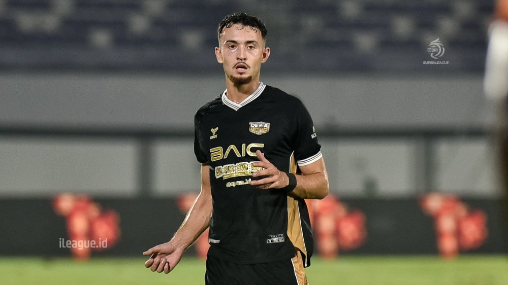 Jan Olde Riekerink Dorong Ivar Jenner Perkuat Performa di Lapangan