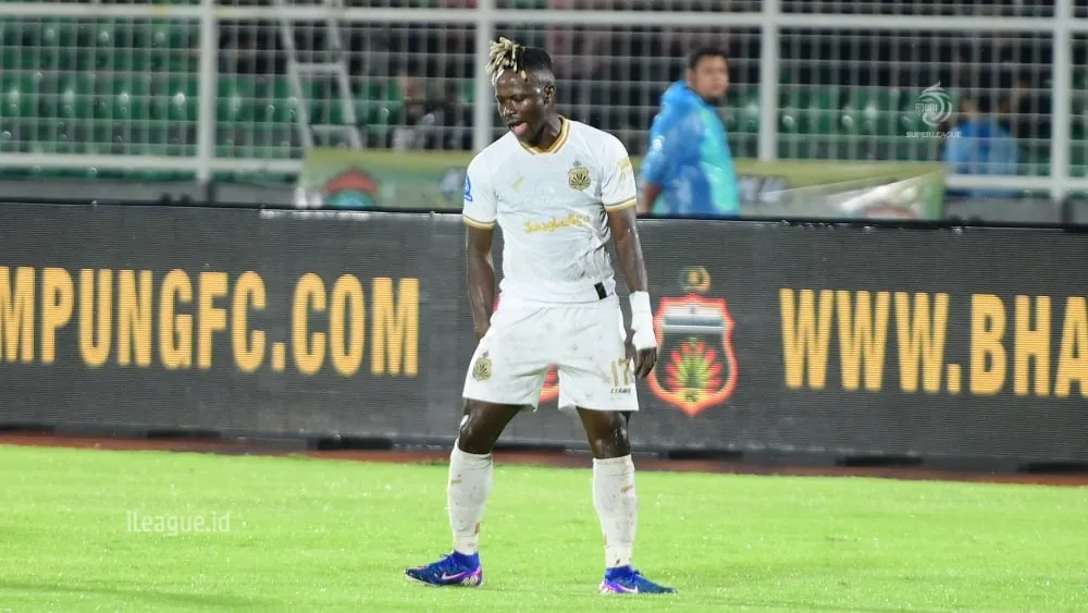 Moussa Sidibe Bertekad Lanjutkan Tren Kemenangan Tim - sumber: (ileagueid)