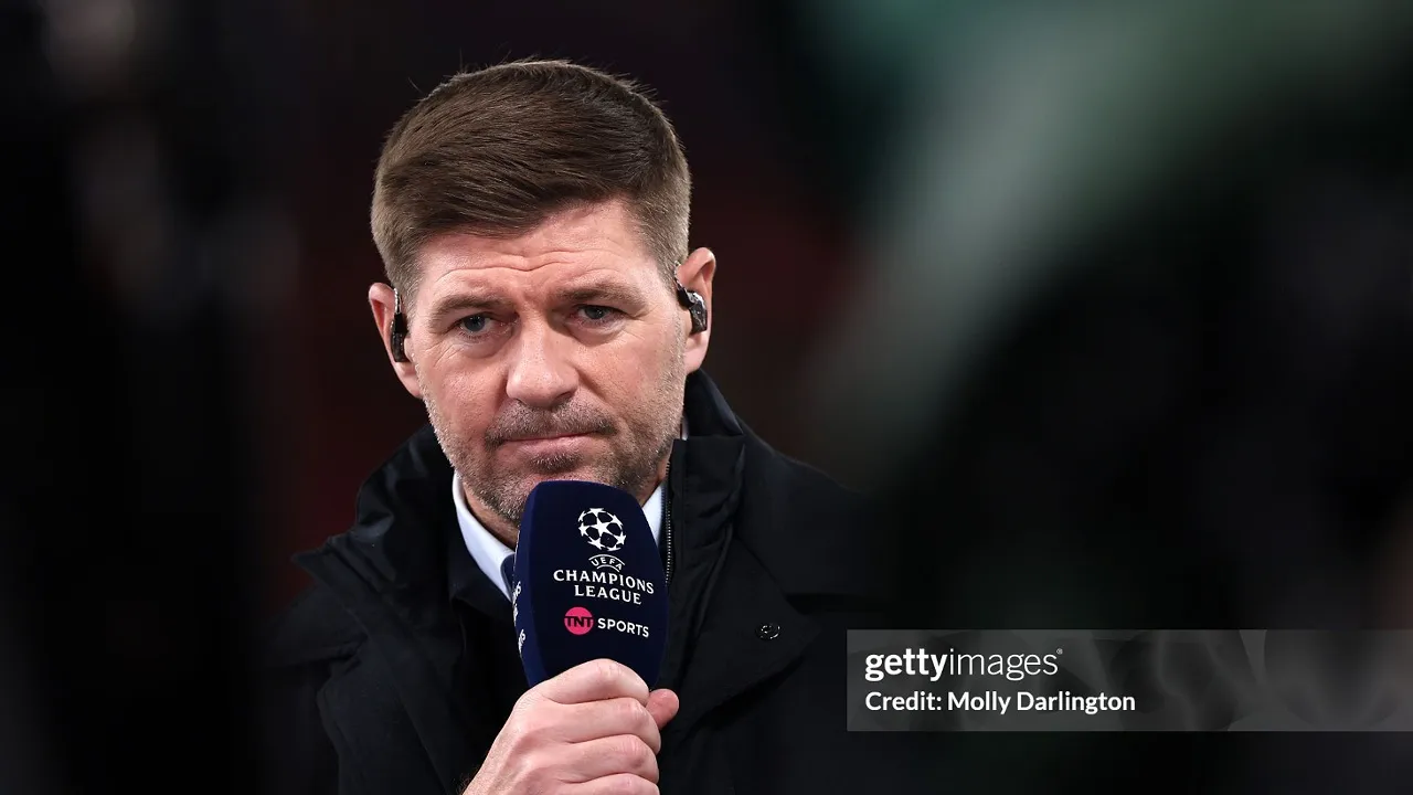 Steven Gerrard Menyesal Latih Aston Villa Terlalu Dini