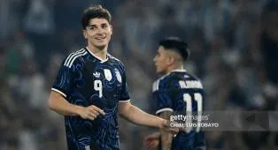 Julian Alvarez Disarankan Pilih Chelsea Ketimbang Arsenal