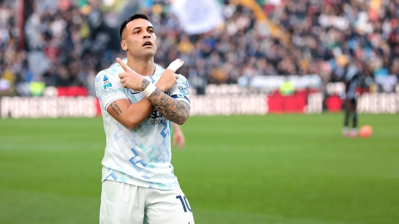 Lawan AS Roma, Lautaro Martinez Berpotensi Samai Rekor Dua Legenda Inter