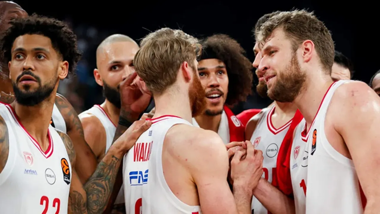 Olympiacos Naik Peringkat Usai Libas ASVEL Villeurbanne