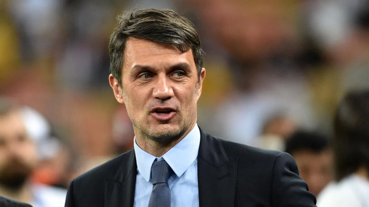 Paolo Maldini Siap Comeback Untuk AC Milan atau Timnas Italia