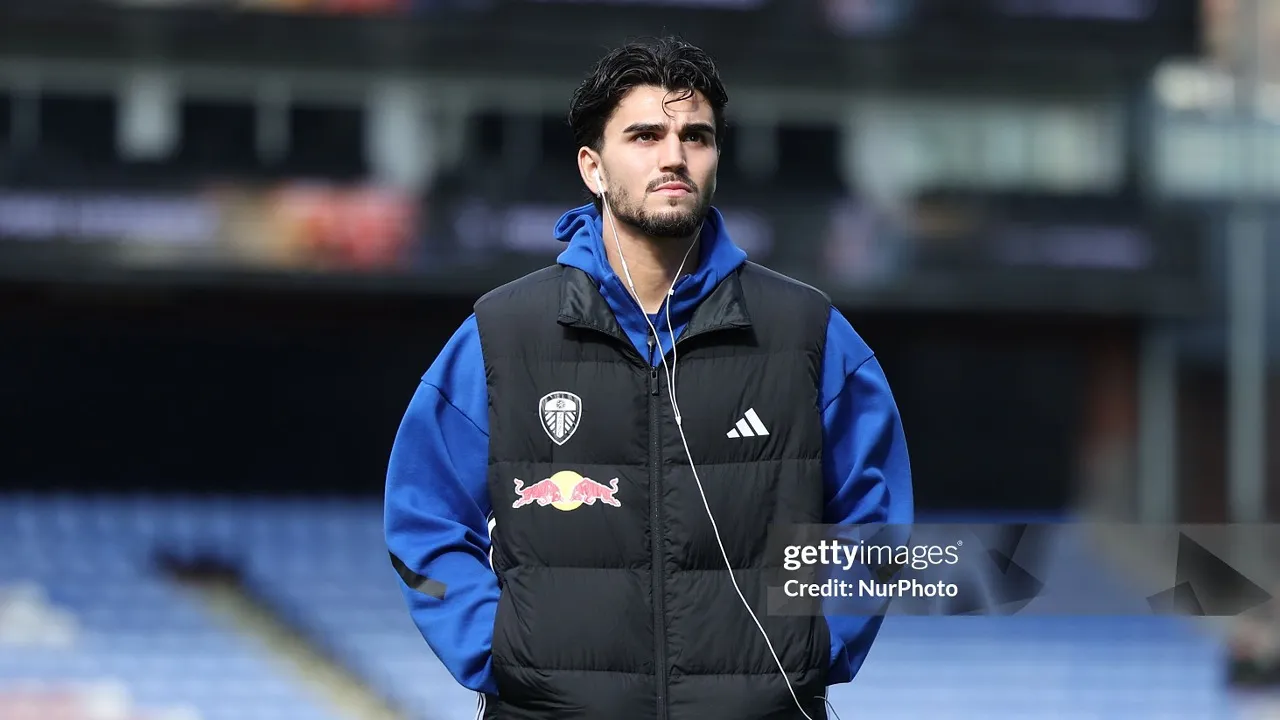 Pascal Struijk Jadi Rebutan Aston Villa, Tottenham, dan Newcastle