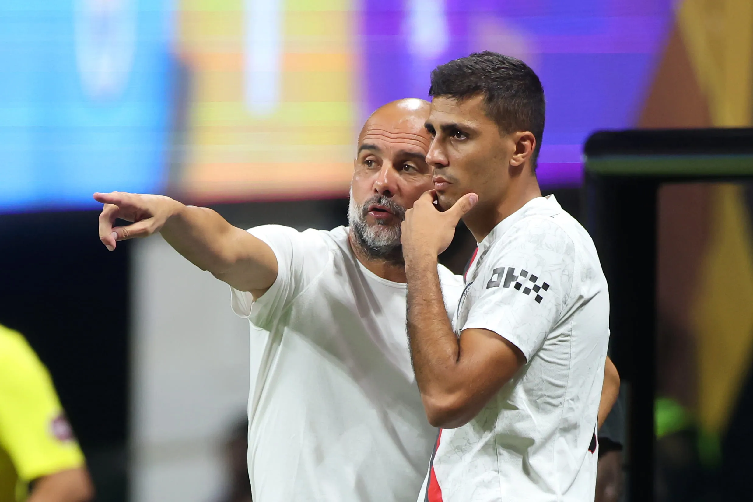 Pep Guardiola Izinkan Rodri Tinggalkan Man City - sumber: (footballespana)