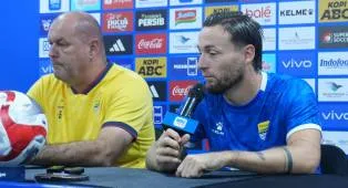 Tiket Ludes! Klok Makin Termotivasi Jajal Atmosfer di Padang