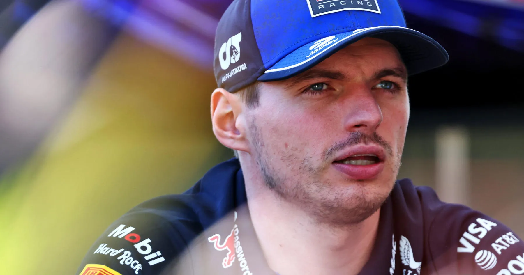 Verstappen Didorong Kembali Berbincang dengan Mercedes - sumber: (racingnews365)