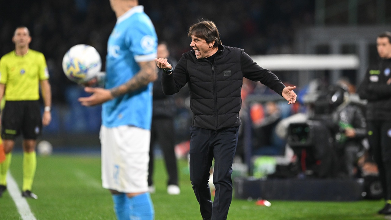 Antonio Conte Dikabarkan Tergoda Kembali Latih Timnas Italia