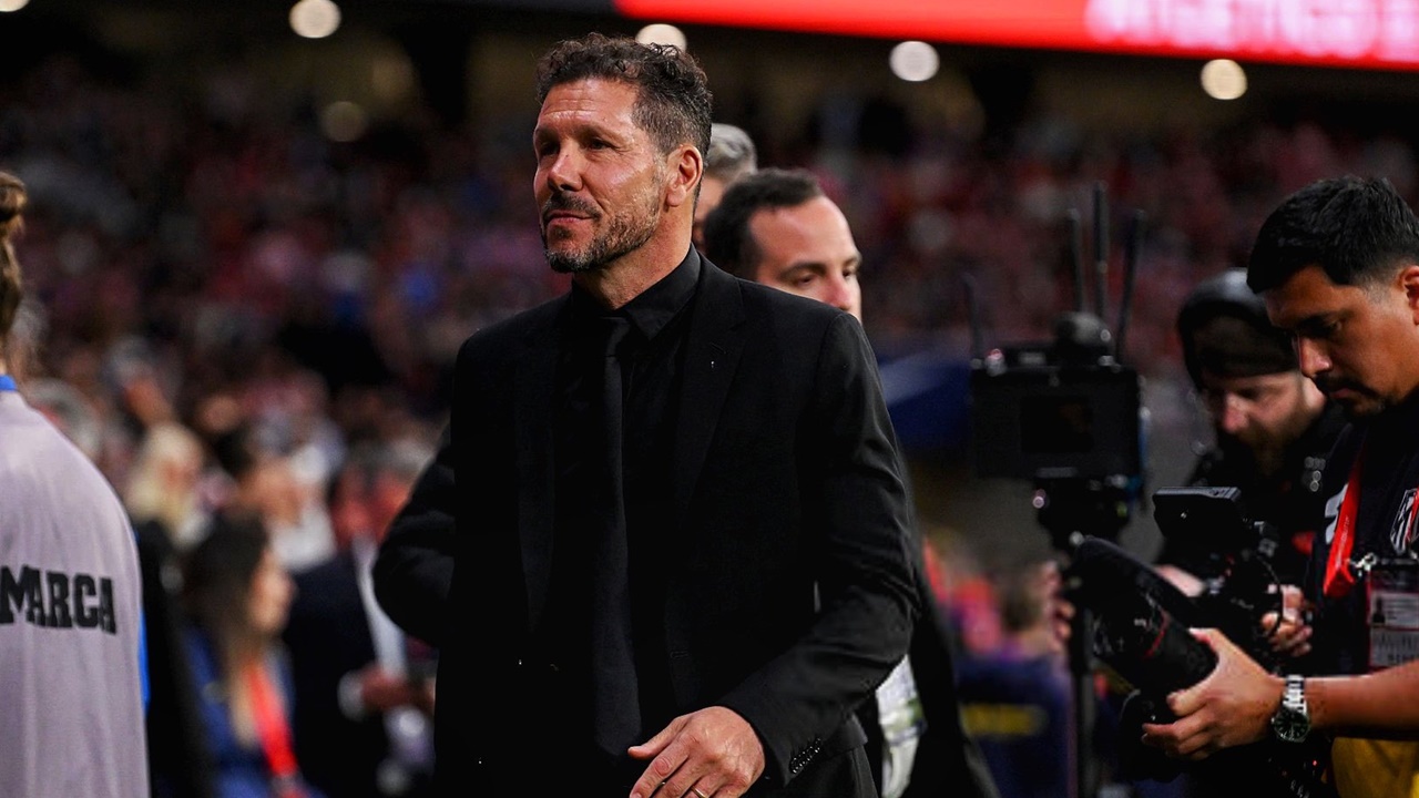 Atletico Madrid Kalah vs Barcelona, Simeone Kecewa Dengan Wasit