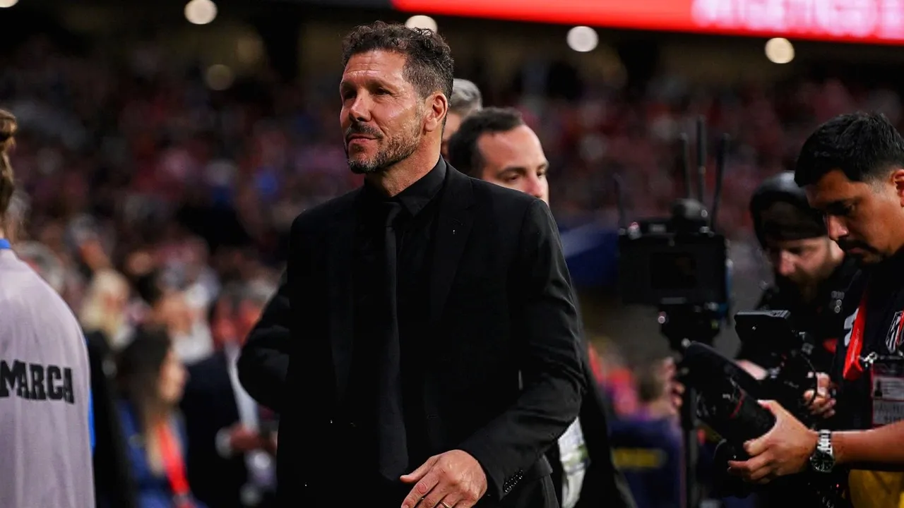 Atletico Madrid Kalah vs Barcelona, Simeone Kecewa Dengan Wasit