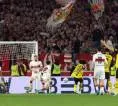 Dua Gol Telat Bawa Dortmund Kalahkan Stuttgart 2