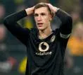 Harga ‘Murah’ untuk Bek Top! MU Siap Amankan Nico Schlotterbeck?