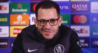 htmlChelsea Percepat Negosiasi untuk Bintang Fenomenal sebagai Rekrutan Pertama Rosenior