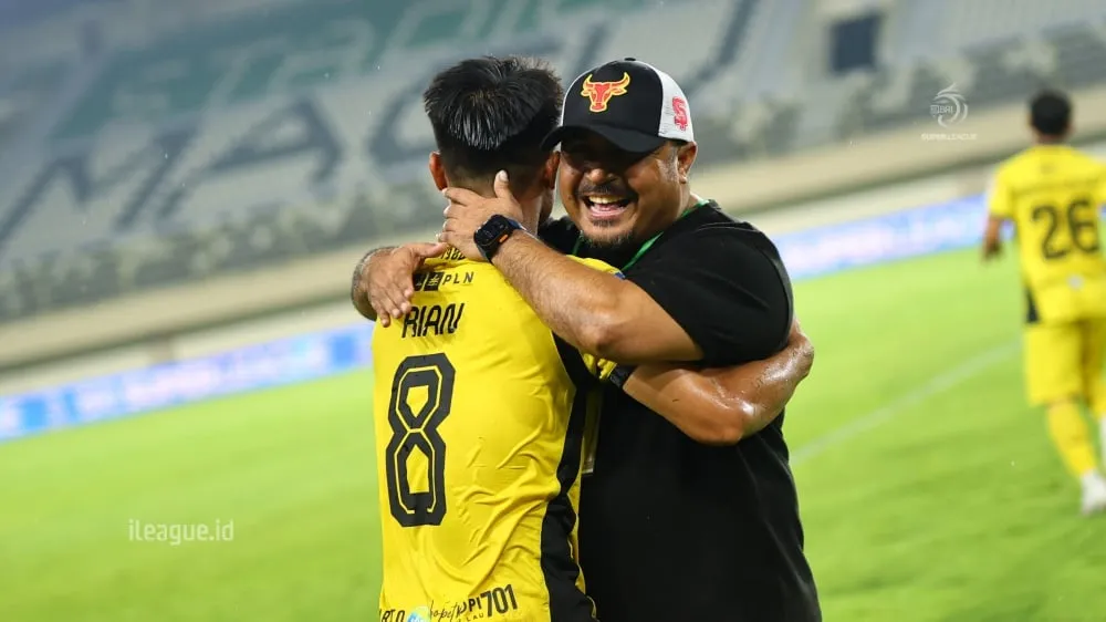 Imran Nahumarury Bangkitkan Performa Semen Padang - sumber: (ileagueid)