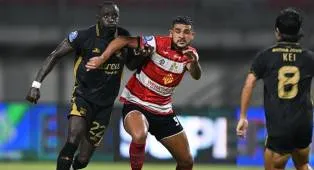 Madura United 1-3 Borneo FC, Pesut Etam Tetap Tempel Persib Bandung