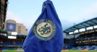 Mantan Bintang Chelsea Pensiun Usai Kolaps di Sesi Latihan