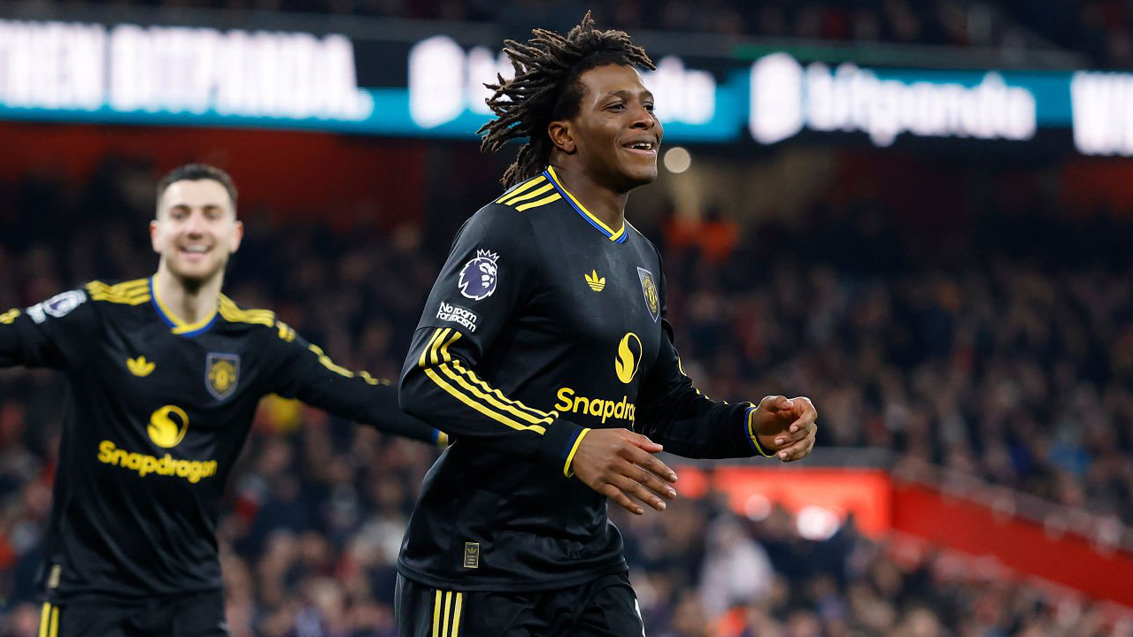 Patrick Dorgu Mulai Latihan Lagi di Carrington, Sinyal Comeback?