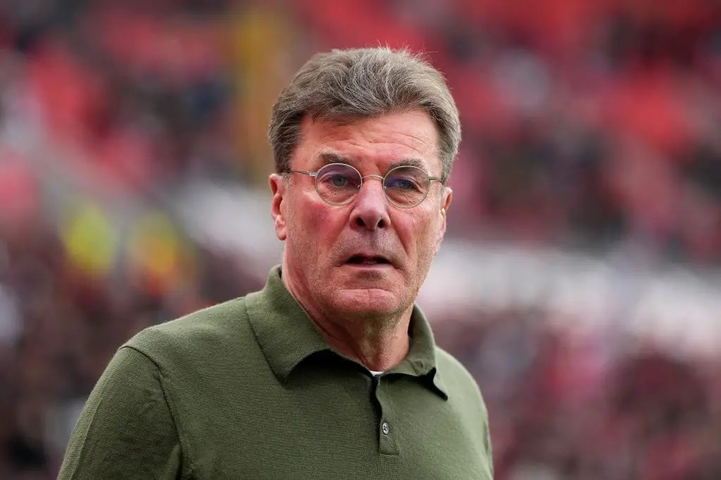 Pelatih Wolfsburg Kritik Wasit Usai Kalah dari Leverkusen