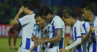 Persib Tekuk Semen Padang 2-0, Ramon Tanque Cetak Brace