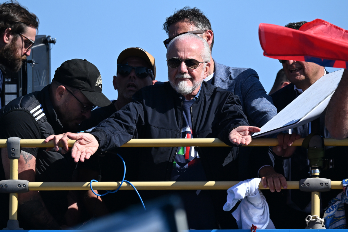 Presiden Napoli Janjikan Kebangkitan di Tengah Masa Sulit