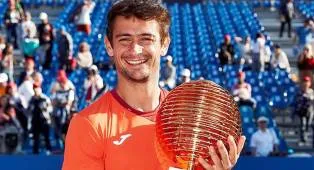 Selamat Dari Kekacauan, Mariano Navone Sabet Gelar Pertama Di Bukares