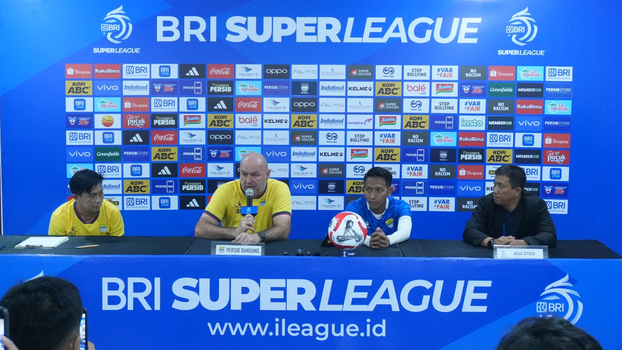 Bojan Hodak Sebut Faktor yang Bikin Persib Terlambat Panas