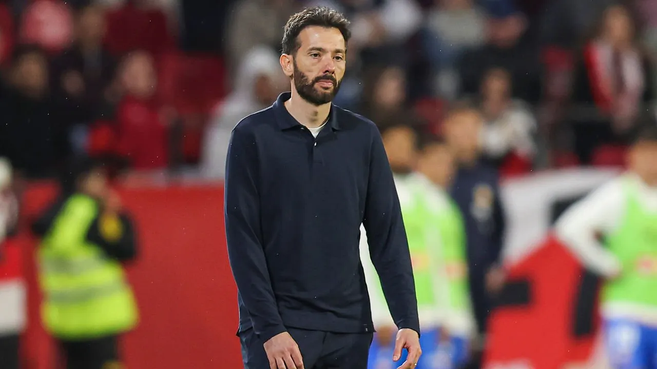 Carlos Corberan Evaluasi Kekalahan Valencia dari Celta Vigo di Mestalla