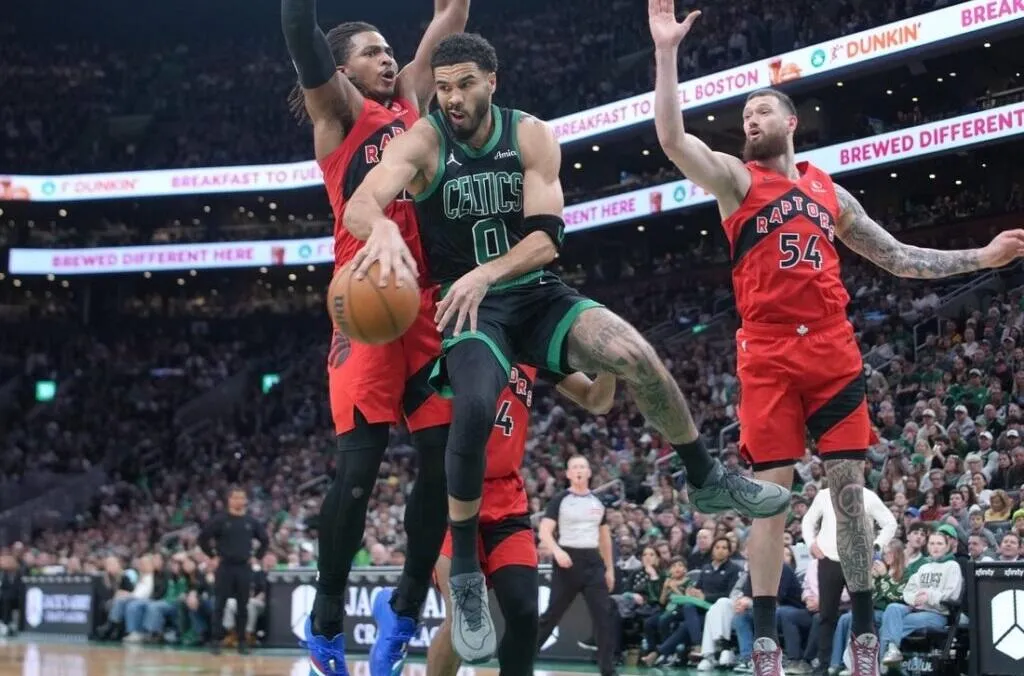 Celtics Tuntaskan Kemenangan Sempurna atas Raptors