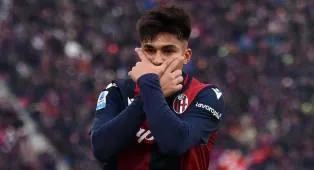Dikaitkan dengan Milan, Santiago Castro Tak Jamin Bertahan di Bologna