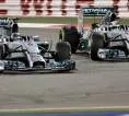 Hamilton dan Rosberg Bungkam Kritik Lewat Duel Ikonik