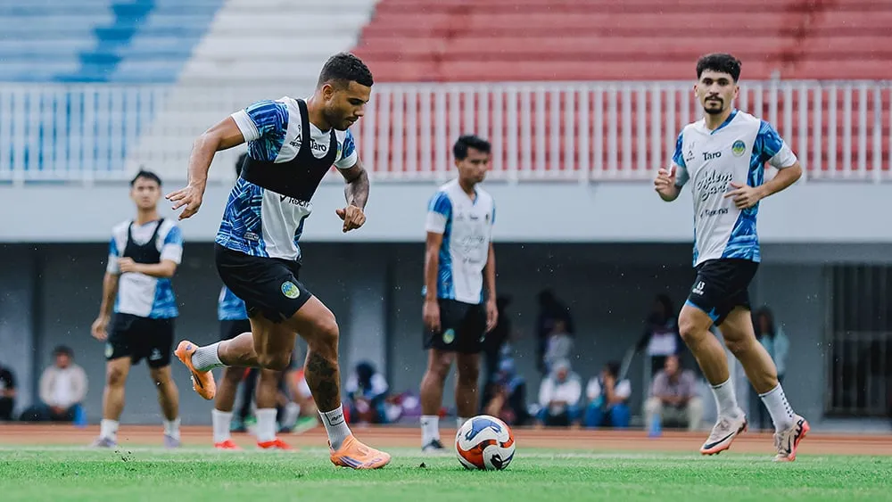 Kemajuan Positif Pemulihan Cedera Anton Fase dan Rahmatsho - sumber: (ileagueid)