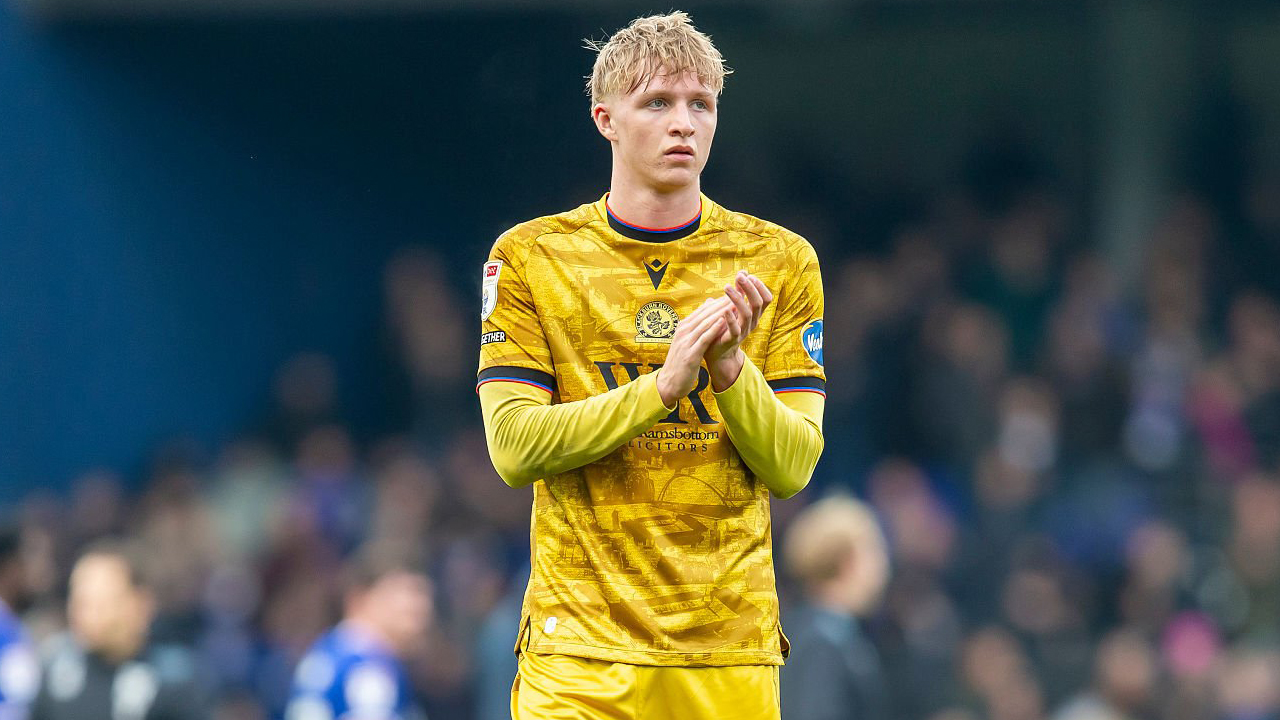 Manchester United Masuk Persaingan untuk Datangkan Tom Atcheson