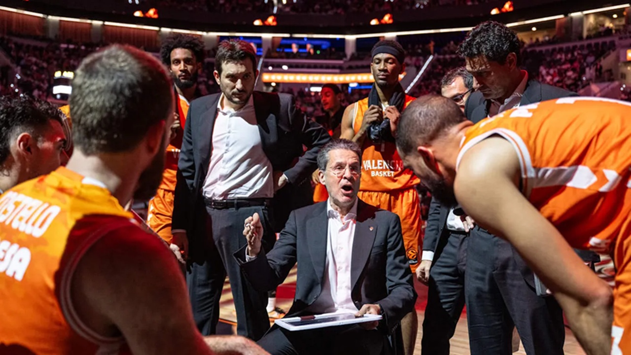 Pedro Martinez Senang Valencia Basket Libas Virtus