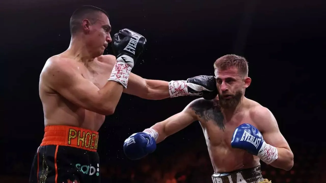 Tim Tszyu (kiri) menguasai seluruh ronde melawan penantang yang sebelumnya belum terkalahkan tersebut. (Foto: Fight TV)