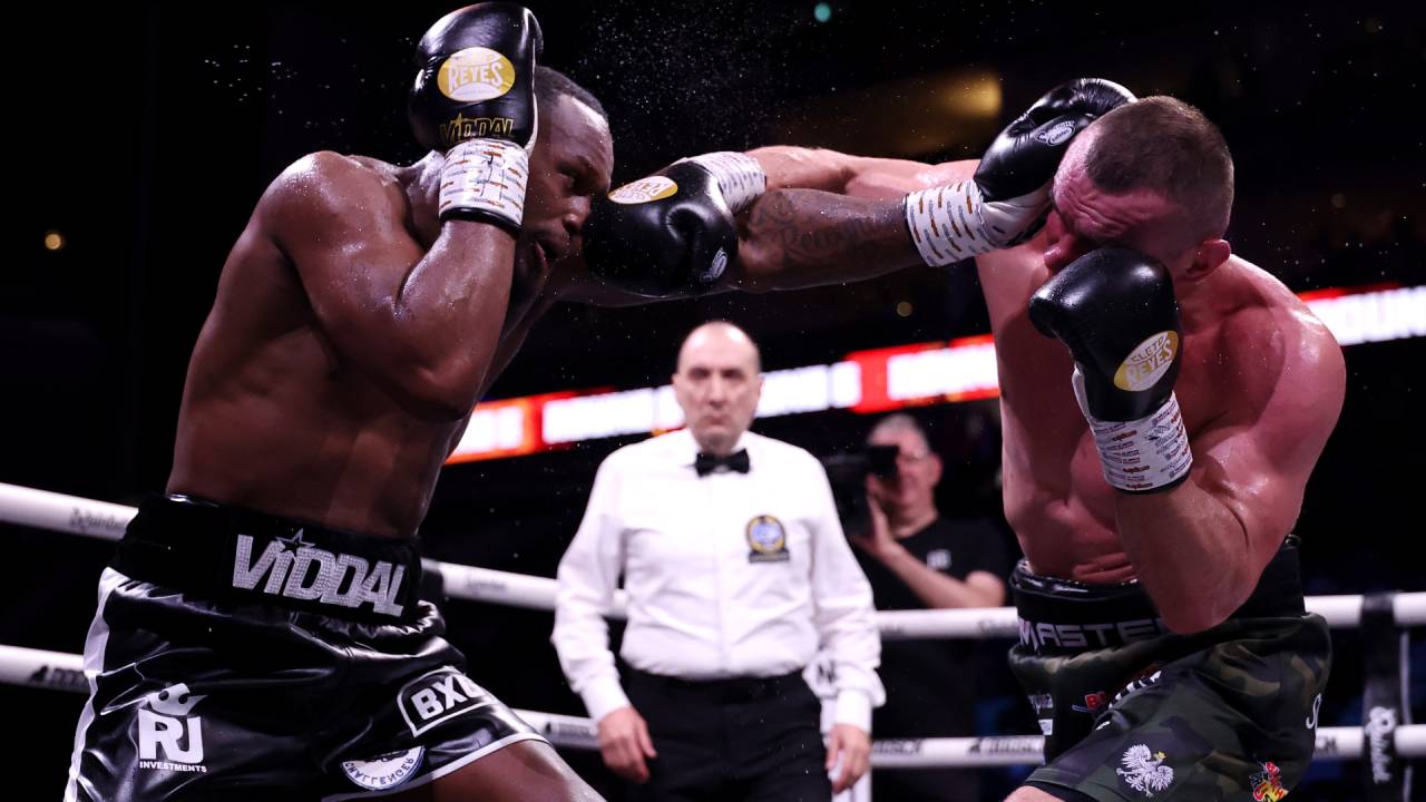 Viddal Riley Taklukkan Mateusz Masternak, Rebut Gelar Cruiserweight Eropa