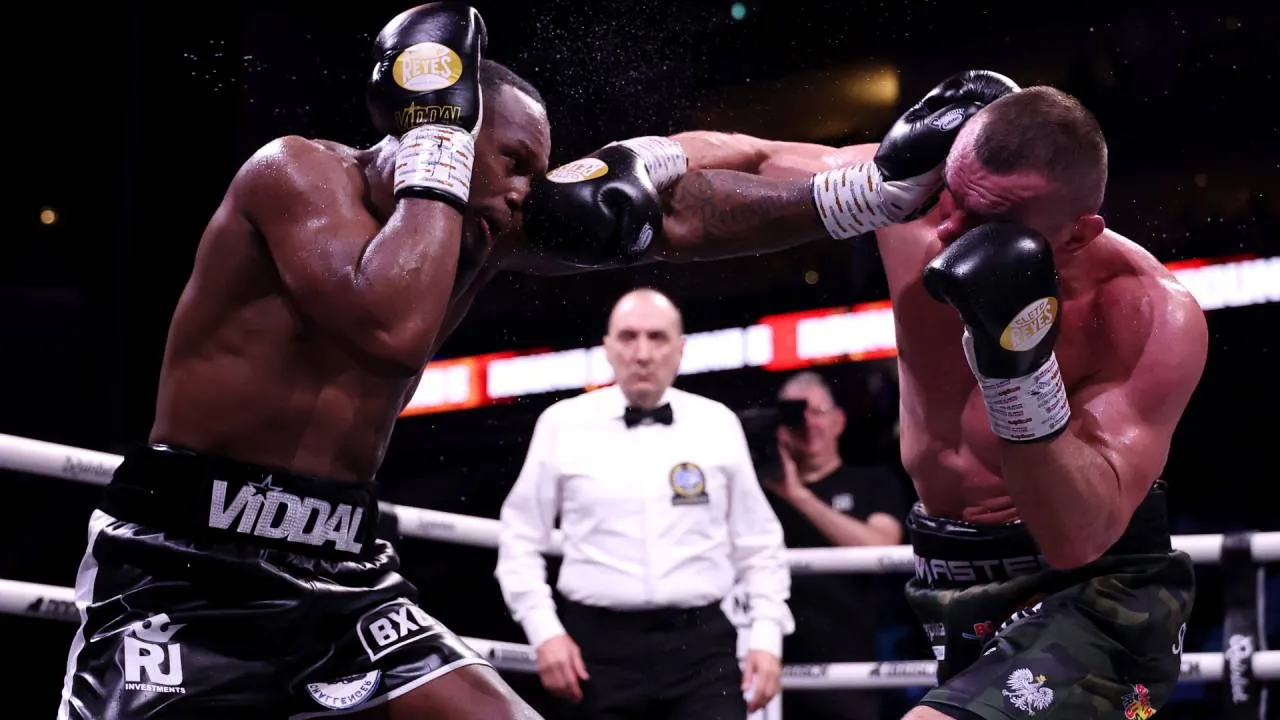 Viddal Riley Taklukkan Mateusz Masternak, Rebut Gelar Cruiserweight Eropa