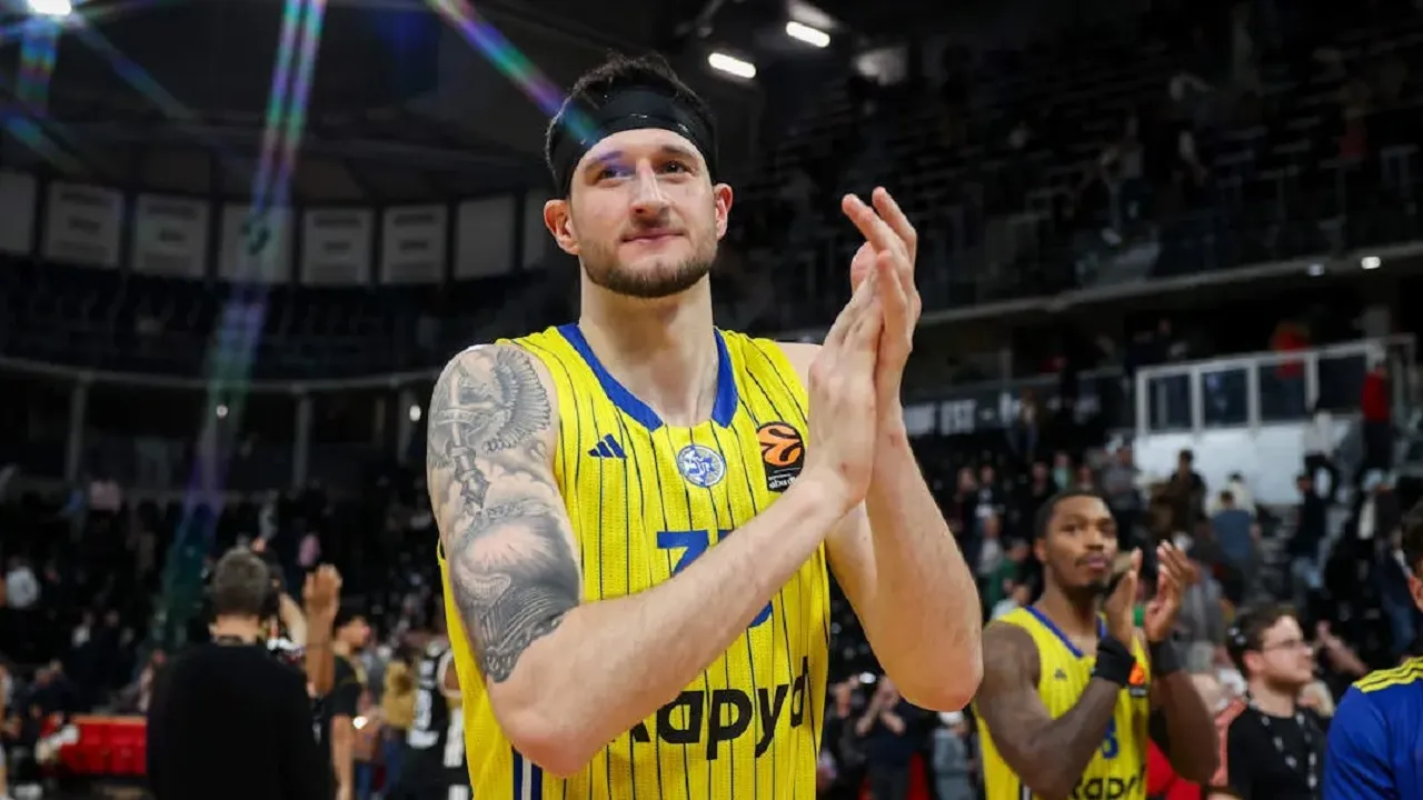 Zach Hankins ingin Maccabi Tel Aviv tampil ngotot di markas Kosner Baskonia.
