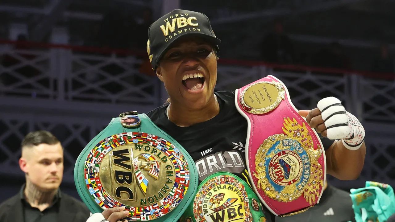 Caroline Dubois Rebut Gelar Kelas Ringan WBO usai Taklukkan Terri Harper