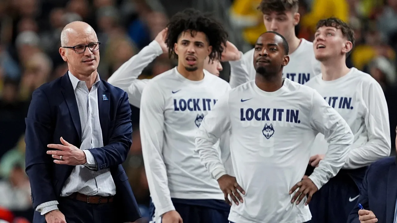 Dan Hurley Nilai Michigan Layak Jadi Juara NCAA