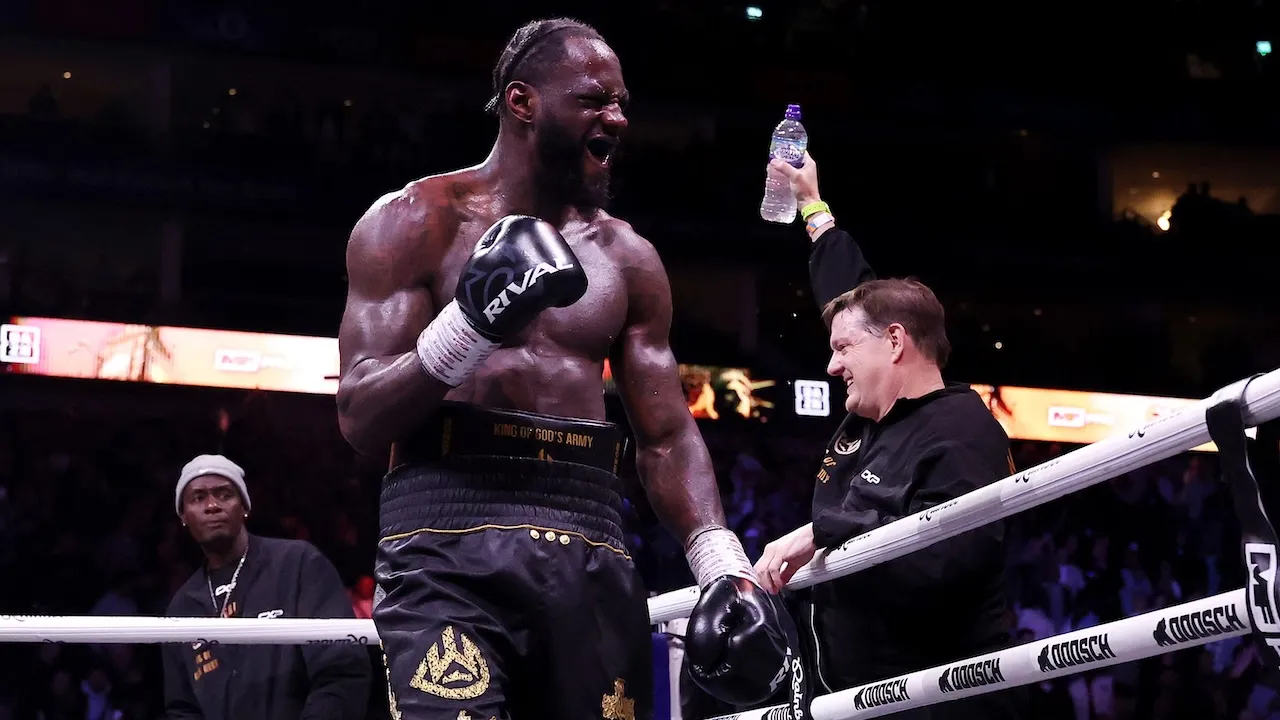 Deontay Wilder Buka Peluang Lawan Itauma Usai Kalahkan Chisora