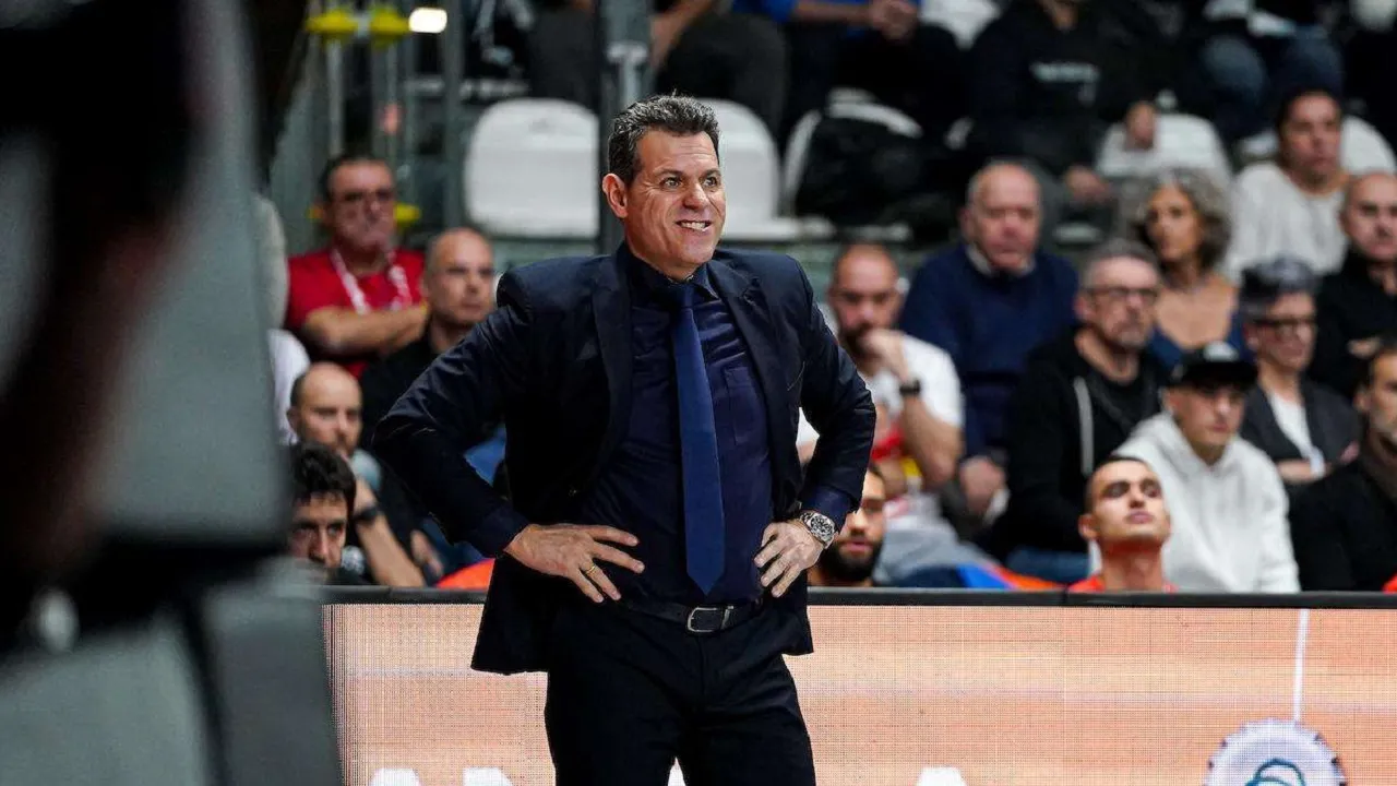 Dimitris Itoudis Tertantang Kalahkan Fenerbahce Beko